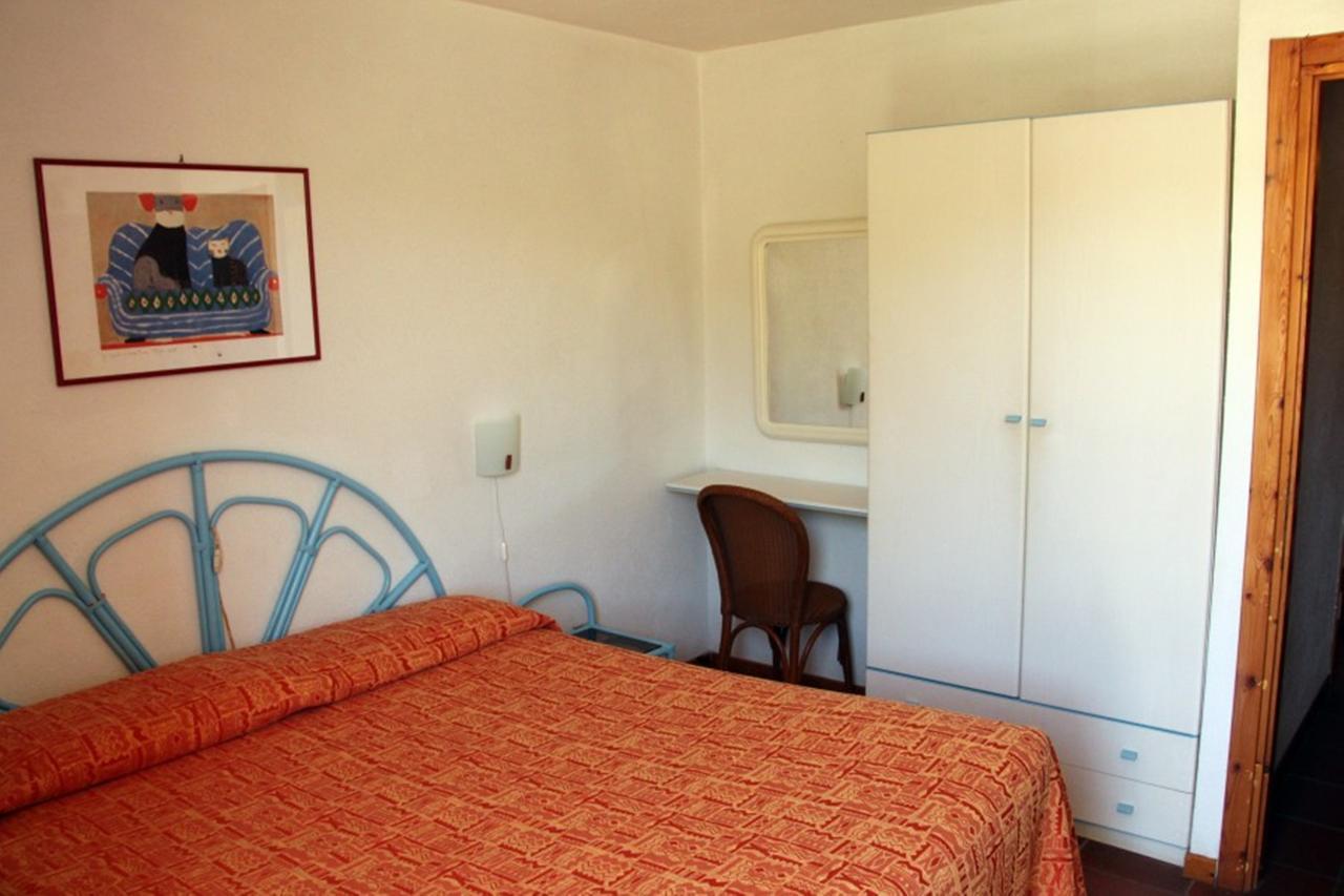 Residence Portolaconia Appartamenti Cannigione Eksteriør billede