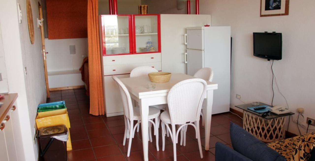 Residence Portolaconia Appartamenti Cannigione Værelse billede