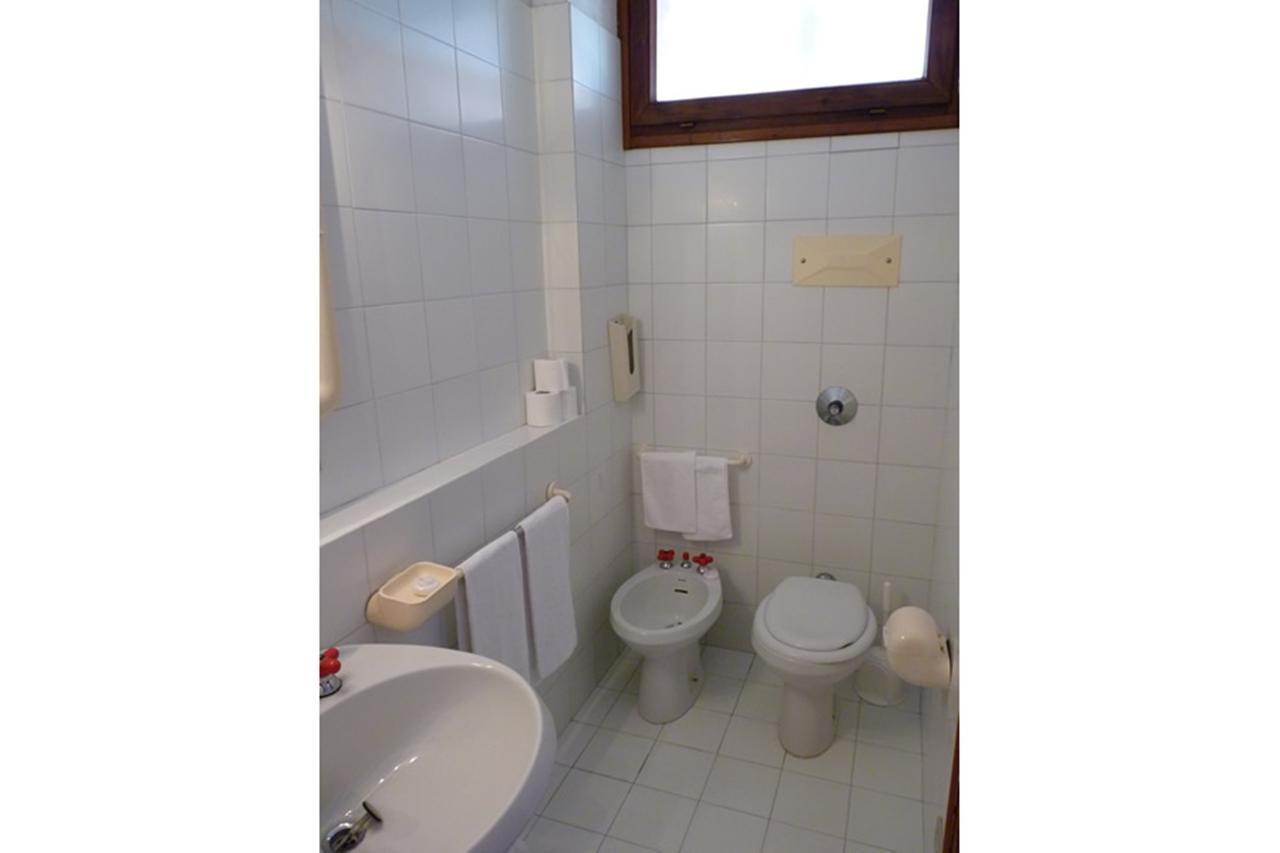 Residence Portolaconia Appartamenti Cannigione Eksteriør billede
